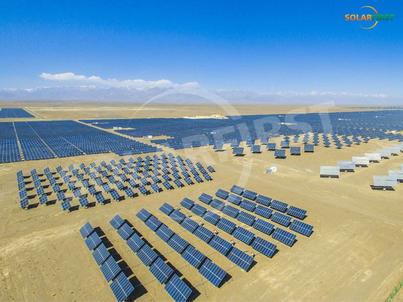 Xinjiang Hami 150KW Linkage Flat Single Axis Tracking Project