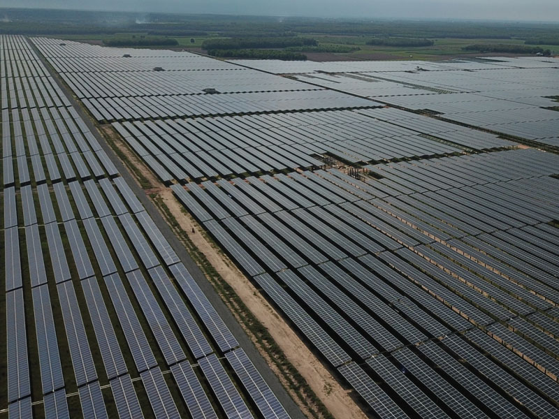 Jiangxi: Adhere to both centralized and distributed development, vigorously promote photovoltaic development